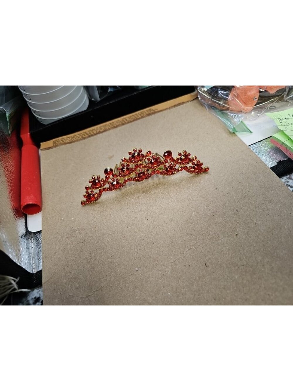Hair Comb Red Rhinestones Gold-tone - Picture 5 of 6